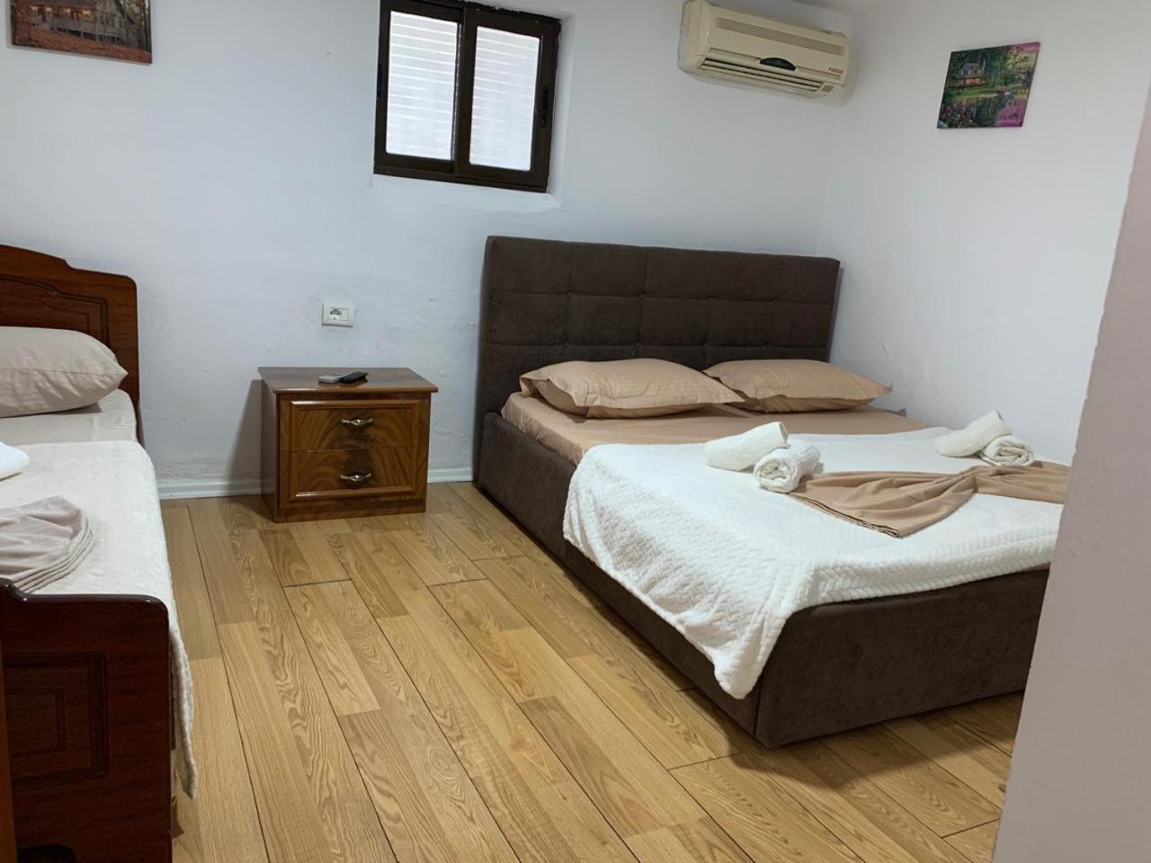 Guesthouse N&B Берат Екстер'єр фото
